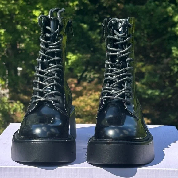 Womens Black Madden Girl Lace Up Boot NEW - Womens 6.5 and 8 (Youth 5 and 6.5) - Picture 3 of 7